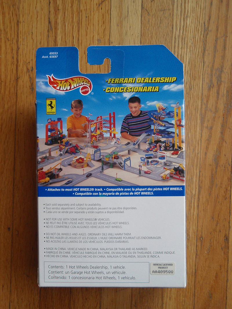 Illustration for article titled At Toys 'R' Us...